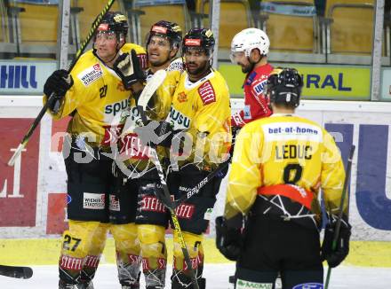 EBEL. Eishockey Bundesliga. KAC gegen	spusu Vienna Capitals.  Torjubel Ty Loney, Colin Campbell, Ali Wukovits, Jerome Gauthier Leduc  (Vienna). Klagenfurt, am 29.11.2020.
Foto: Kuess
www.qspictures.net

---
pressefotos, pressefotografie, kuess, qs, qspictures, sport, bild, bilder, bilddatenbank