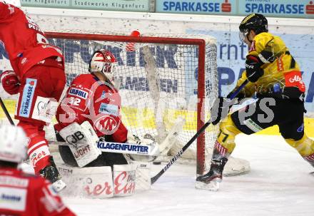 EBEL. Eishockey Bundesliga. KAC gegen	spusu Vienna Capitals. Sebastian Dahm,  (KAC), Colin Campbell (Vienna). Klagenfurt, am 29.11.2020.
Foto: Kuess
www.qspictures.net

---
pressefotos, pressefotografie, kuess, qs, qspictures, sport, bild, bilder, bilddatenbank