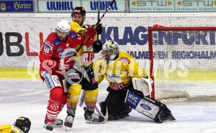 EBEL. Eishockey Bundesliga. KAC gegen	spusu Vienna Capitals. Daniel Obersteiner,  (KAC), Brett Flemming, Bernhard Starkbaum (Vienna). Klagenfurt, am 29.11.2020.
Foto: Kuess
www.qspictures.net

---
pressefotos, pressefotografie, kuess, qs, qspictures, sport, bild, bilder, bilddatenbank