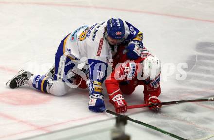 EBEL. Eishockey Bundesliga. VSV gegen KAC. Stefan Bacher,  (VSV), Rok Ticar  (KAC). Villach, am 1.12.2020.
Foto: Kuess
www.qspictures.net
---
pressefotos, pressefotografie, kuess, qs, qspictures, sport, bild, bilder, bilddatenbank
