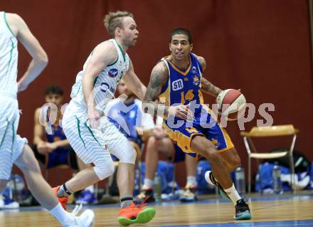 Basketball Zweite Liga 2020/2021. Grunddurchgang 10. Runde. KOS Celovec gegen BBU Salzburg.  Tim Huber (KOS Celovec), Raul De La Cruz  (BBU Salzburg). Klagenfurt, am 5.12.2020.
Foto: Kuess
www.qspictures.net

---
pressefotos, pressefotografie, kuess, qs, qspictures, sport, bild, bilder, bilddatenbank