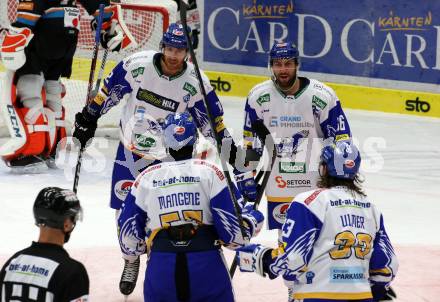 EBEL. Eishockey Bundesliga. VSV gegen Black Wings LINZ 1992. Torjubel Michael Raffl, Jerry Pollastrone, Matt Mangene, Martin Ulmer  (VSV). Villach, am 6.12.2020.
Foto: Kuess
www.qspictures.net
---
pressefotos, pressefotografie, kuess, qs, qspictures, sport, bild, bilder, bilddatenbank