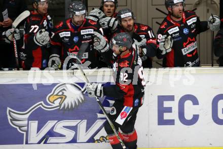 EBEL. Eishockey Bundesliga. VSV gegen Bratislava Capitals.  Torjubel Brock Higgs  (Bratislava). Villach, am 8.12.2020.
Foto: Kuess
www.qspictures.net
---
pressefotos, pressefotografie, kuess, qs, qspictures, sport, bild, bilder, bilddatenbank