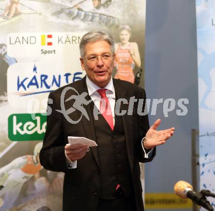 Kaernten Sport. Package Uebergabe. Landeshauptmann Peter Kaiser. KLagenfurt, am 10.12.2020.
Foto: Kuess
---
pressefotos, pressefotografie, kuess, qs, qspictures, sport, bild, bilder, bilddatenbank