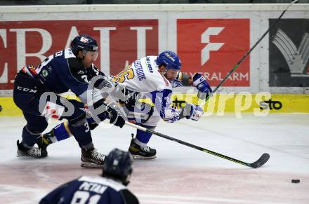 EBEL. Eishockey Bundesliga. VSV gegen Hydro Fehervar AV 19. Jerry Pollastrone,  (VSV), Paul Geiger  (Alba Volan). Villach, am 10.12.2020.
Foto: Kuess
www.qspictures.net
---
pressefotos, pressefotografie, kuess, qs, qspictures, sport, bild, bilder, bilddatenbank