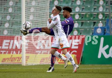 Fussball. Bundesliga. RZ Pellets WAC gegen FK Austria Wien. Dario Vizinger,  (WAC),  Erik Ross Palmer-Brown (Wien). Wolfsberg, am 13.12.2020.
Foto: Kuess
www.qspictures.net

---
pressefotos, pressefotografie, kuess, qs, qspictures, sport, bild, bilder, bilddatenbank