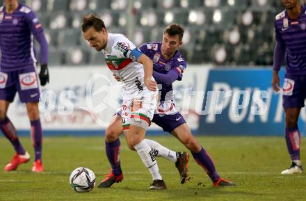 Fussball. Bundesliga. RZ Pellets WAC gegen FK Austria Wien. Michael Liendl,  (WAC), Markus Suttner  (Wien). Wolfsberg, am 13.12.2020.
Foto: Kuess
www.qspictures.net

---
pressefotos, pressefotografie, kuess, qs, qspictures, sport, bild, bilder, bilddatenbank