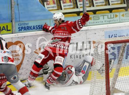 EBEL. Eishockey Bundesliga. KAC gegen	spusu Bratislava Capitals.  Manuel Ganahl   (KAC), Sedivy Eduard (Bratislava). Klagenfurt, am 13.12.2020.
Foto: Kuess
www.qspictures.net

---
pressefotos, pressefotografie, kuess, qs, qspictures, sport, bild, bilder, bilddatenbank