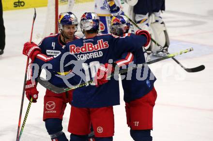 EBEL. Eishockey Bundesliga. VSV gegen EC Red Bull Salzburg. Torjubel Taylor Chorney, Rick Schofield, Mario Huber  (VSV). Villach, am 18.12.2020.
Foto: Kuess
www.qspictures.net
---
pressefotos, pressefotografie, kuess, qs, qspictures, sport, bild, bilder, bilddatenbank