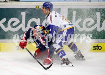 EBEL. Eishockey Bundesliga. VSV gegen EC Red Bull Salzburg.  Felix Maxa,  (VSV), Justin Schuetz (Salzburg). Villach, am 18.12.2020.
Foto: Kuess
www.qspictures.net
---
pressefotos, pressefotografie, kuess, qs, qspictures, sport, bild, bilder, bilddatenbank