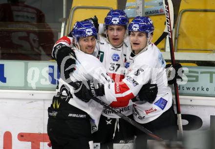 EBEL. Eishockey Bundesliga. KAC gegen	HC TIWAG Innsbruck. Torjubel  Maxwell Nicholas Gerlach, Christof Kromp, Clemens Paulweber (Innsbruck). Klagenfurt, am 20.12.2020.
Foto: Kuess
www.qspictures.net

---
pressefotos, pressefotografie, kuess, qs, qspictures, sport, bild, bilder, bilddatenbank
