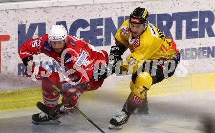 EBEL. Eishockey Bundesliga. KAC gegen	spusu Vienna Capitals. Blaz Gregorc,  (KAC), Benjamin Nissner (Vienna Capitals). Klagenfurt, am 22.12.2020.
Foto: Kuess
www.qspictures.net

---
pressefotos, pressefotografie, kuess, qs, qspictures, sport, bild, bilder, bilddatenbank