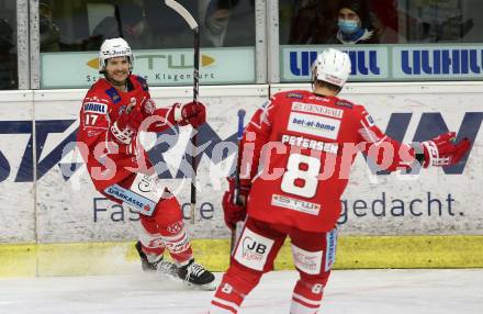 EBEL. Eishockey Bundesliga. KAC gegen	spusu Vienna Capitals. Torjubel Manuel Ganahl, Nicholas Eric Petersen (KAC). Klagenfurt, am 22.12.2020.
Foto: Kuess
www.qspictures.net

---
pressefotos, pressefotografie, kuess, qs, qspictures, sport, bild, bilder, bilddatenbank