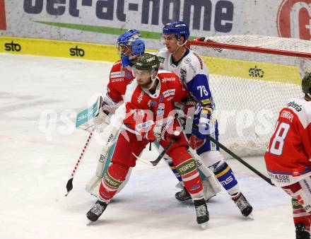 EBEL. Eishockey Bundesliga. VSV gegen HCB Suedtirol Alperia. Maxa Felix  (VSV), Di Perna Dennis, Bernard Andreas (Bozen). Villach, am 22.12.2020.
Foto: Kuess
www.qspictures.net
---
pressefotos, pressefotografie, kuess, qs, qspictures, sport, bild, bilder, bilddatenbank