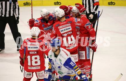 EBEL. Eishockey Bundesliga. VSV gegen KAC.  Torjubel Thomas Koch, Rok Ticar, Paul Postma, Matthew Fraser, Nicholas Eric Petersen (KAC). Villach, am 28.12.2020.
Foto: Kuess
www.qspictures.net
---
pressefotos, pressefotografie, kuess, qs, qspictures, sport, bild, bilder, bilddatenbank