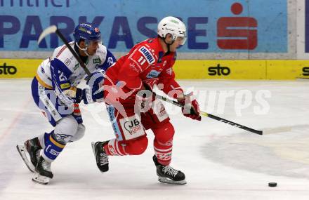 EBEL. Eishockey Bundesliga. VSV gegen KAC. Lukas Haudum, (VSV), Sahir Gill   (KAC). Villach, am 28.12.2020.
Foto: Kuess
www.qspictures.net
---
pressefotos, pressefotografie, kuess, qs, qspictures, sport, bild, bilder, bilddatenbank