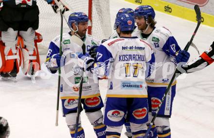 EBEL. Eishockey Bundesliga. VSV gegen Black Wings 1992 Linz.  Torjubel Jerry Pollastrone, Scott Kosmachuk, Benjamin Lanzinger, Chris Collins (VSV). Villach, am 30.12.2020.
Foto: Kuess
www.qspictures.net
---
pressefotos, pressefotografie, kuess, qs, qspictures, sport, bild, bilder, bilddatenbank