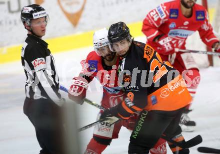 EBEL. Eishockey Bundesliga. KAC gegen	spusu Moser Medical Graz99ers.  Koch Thomas (KAC), Broda Joel (Graz). Klagenfurt, am 30.12.2020.
Foto: Kuess
www.qspictures.net

---
pressefotos, pressefotografie, kuess, qs, qspictures, sport, bild, bilder, bilddatenbank