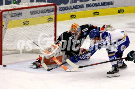 EBEL. Eishockey Bundesliga. VSV gegen Black Wings 1992 Linz.  Scott Kosmachuk, (VSV), David Kickert  (Linz). Villach, am 30.12.2020.
Foto: Kuess
www.qspictures.net
---
pressefotos, pressefotografie, kuess, qs, qspictures, sport, bild, bilder, bilddatenbank