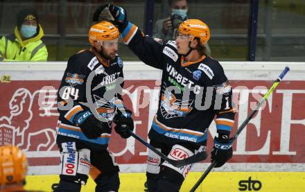 EBEL. Eishockey Bundesliga. VSV gegen Black Wings 1992 Linz.  Torjubel Dragan Umicevic, Brian Lebler (Linz). Villach, am 30.12.2020.
Foto: Kuess
www.qspictures.net
---
pressefotos, pressefotografie, kuess, qs, qspictures, sport, bild, bilder, bilddatenbank
