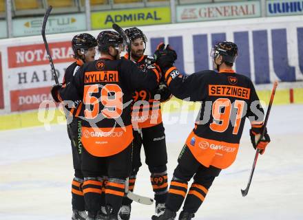 EBEL. Eishockey Bundesliga. KAC gegen	spusu Moser Medical Graz99ers.  Torjubel Porsberger Johan,  Myllaeri Olof Anton, Setzinger Oliver (Graz). Klagenfurt, am 30.12.2020.
Foto: Kuess
www.qspictures.net

---
pressefotos, pressefotografie, kuess, qs, qspictures, sport, bild, bilder, bilddatenbank