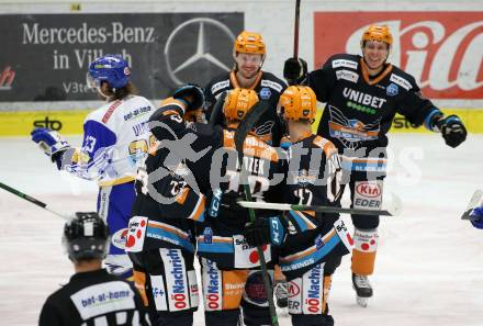 EBEL. Eishockey Bundesliga. VSV gegen Black Wings 1992 Linz.  Torjubel Alexander Lahoda, Juha-Pekka Hytonen, Moritz Matzka, Andrew Jacob Kozek, Charles David Beaudoin  (Linz). Villach, am 30.12.2020.
Foto: Kuess
www.qspictures.net
---
pressefotos, pressefotografie, kuess, qs, qspictures, sport, bild, bilder, bilddatenbank