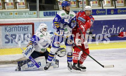 EBEL. Eishockey Bundesliga. KAC gegen	VSV. Matthew Fraser, (KAC),   Stefan Bacher, Alexander Schmidt  (VSV). Klagenfurt, am 3.1.2021.
Foto: Kuess
www.qspictures.net

---
pressefotos, pressefotografie, kuess, qs, qspictures, sport, bild, bilder, bilddatenbank