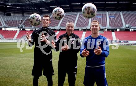 Fussball 2. Liga. Austria Klagenfurt. Lennart Moser, Trainer Peter Pacult, Markus Rusek. Klagenfurt, am 4.1.2021.
Foto: Kuess
www.qspictures.net
---
pressefotos, pressefotografie, kuess, qs, qspictures, sport, bild, bilder, bilddatenbank