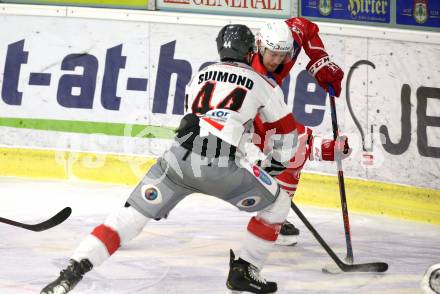 EBEL. Eishockey Bundesliga. KAC gegen	Bratislava Capitals. Nicholas Eric Petersen, (KAC),  Sacha Guimond (Bratislava). Klagenfurt, am 10.1.2021.
Foto: Kuess
www.qspictures.net

---
pressefotos, pressefotografie, kuess, qs, qspictures, sport, bild, bilder, bilddatenbank