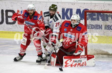 EBEL. Eishockey Bundesliga. KAC gegen	HCB Suedtirol Alperia. Steven Strong, David Madlener,  (KAC),  Angelo Miceli (Bozen). Klagenfurt, am 12.1.2021.
Foto: Kuess
www.qspictures.net

---
pressefotos, pressefotografie, kuess, qs, qspictures, sport, bild, bilder, bilddatenbank