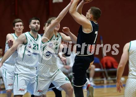 Basketball Zweite Liga 2020/2021. Grunddurchgang 16. Runde. KOS Celovec gegen BBC Nord Dragonz. Samuel Seher (KOS Celovec), Dragisa Najdanovic  (BBC Nord Dragonz). Klagenfurt, am 16.1.2021.
Foto: Kuess
www.qspictures.net

---
pressefotos, pressefotografie, kuess, qs, qspictures, sport, bild, bilder, bilddatenbank