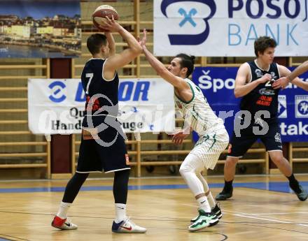 Basketball Zweite Liga 2020/2021. Grunddurchgang 16. Runde. KOS Celovec gegen BBC Nord Dragonz.  Anze Kos (KOS Celovec), Dragisa Najdanovic  (BBC Nord Dragonz). Klagenfurt, am 16.1.2021.
Foto: Kuess
www.qspictures.net

---
pressefotos, pressefotografie, kuess, qs, qspictures, sport, bild, bilder, bilddatenbank