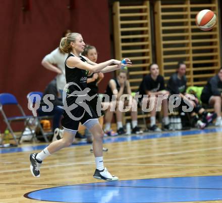 Basketball Damen Superliga 2020/2021. Grunddurchgang 10. Runde.  KOS Celovec Damen gegen Basket Flames.  Julia Derkits   (Basket Flames). Klagenfurt, am 16.1.2021.
Foto: Kuess
www.qspictures.net

---
pressefotos, pressefotografie, kuess, qs, qspictures, sport, bild, bilder, bilddatenbank