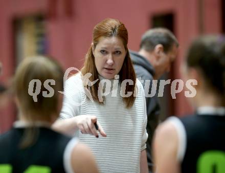 Basketball Damen Superliga 2020/2021. Grunddurchgang 10. Runde.  KOS Celovec Damen gegen Basket Flames. Trainerin Rossitza Tzarova-Andonova (Basket Flames). Klagenfurt, am 16.1.2021.
Foto: Kuess
www.qspictures.net

---
pressefotos, pressefotografie, kuess, qs, qspictures, sport, bild, bilder, bilddatenbank