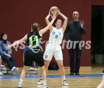 Basketball Damen Superliga 2020/2021. Grunddurchgang 10. Runde.  KOS Celovec Damen gegen Basket Flames. Patricia Struhar (KOS Celovec),  Marion Augustin  (Basket Flames). Klagenfurt, am 16.1.2021.
Foto: Kuess
www.qspictures.net

---
pressefotos, pressefotografie, kuess, qs, qspictures, sport, bild, bilder, bilddatenbank
