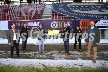 Fussball. 2. Liga. SK Austria Klagenfurt Scheckuebergabe. Klagenfurt, am 21.1.2021.
Foto: Kuess
www.qspictures.net
---
pressefotos, pressefotografie, kuess, qs, qspictures, sport, bild, bilder, bilddatenbank