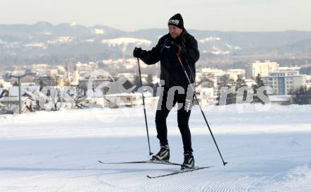 Fussball 2. Liga. Langlauf. Training SK Austria Klagenfurt. Trainer Peter Pacult. Villach, Alpenarena, am 20.1.2021.
Foto: Kuess
---
pressefotos, pressefotografie, kuess, qs, qspictures, sport, bild, bilder, bilddatenbank