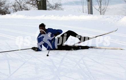 Fussball 2. Liga. Langlauf. Training SK Austria Klagenfurt.   Kwabe Schulz. Villach, Alpenarena, am 20.1.2021.
Foto: Kuess
---
pressefotos, pressefotografie, kuess, qs, qspictures, sport, bild, bilder, bilddatenbank