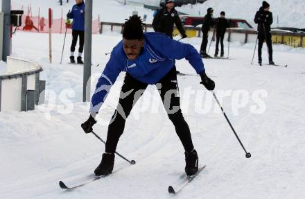 Fussball 2. Liga. Langlauf. Training SK Austria Klagenfurt.   Kwabe Schulz. Villach, Alpenarena, am 20.1.2021.
Foto: Kuess
---
pressefotos, pressefotografie, kuess, qs, qspictures, sport, bild, bilder, bilddatenbank