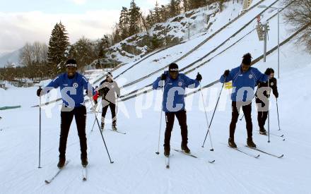 Fussball 2. Liga. Langlauf. Training SK Austria Klagenfurt. McMoordy King Huether, Malcolm Badu, Kwabe Schulz. Villach, Alpenarena, am 20.1.2021.
Foto: Kuess
---
pressefotos, pressefotografie, kuess, qs, qspictures, sport, bild, bilder, bilddatenbank