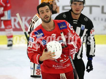EBEL. Eishockey Bundesliga. KAC gegen	Black Wings 1992 Linz. Steven Strong (KAC). Klagenfurt, am 24.1.2021.
Foto: Kuess
www.qspictures.net

---
pressefotos, pressefotografie, kuess, qs, qspictures, sport, bild, bilder, bilddatenbank