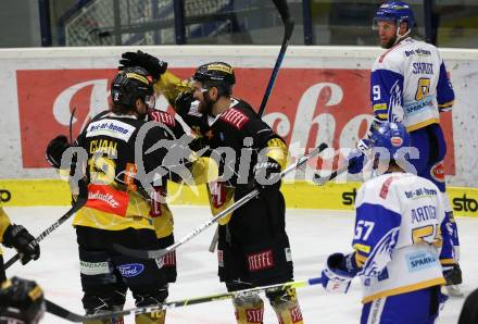 EBEL. Eishockey Bundesliga. VSV gegen Vienna Capitals. Torjubel Alexander Cijan, Julian Grosslercher, Nikolaus Hartl, (Vienna Capitals). Villach, am 2.2.2021.
Foto: Kuess
www.qspictures.net
---
pressefotos, pressefotografie, kuess, qs, qspictures, sport, bild, bilder, bilddatenbank