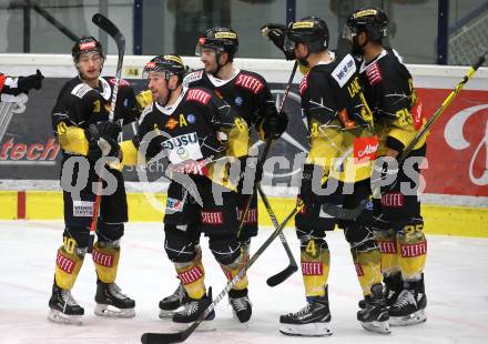 EBEL. Eishockey Bundesliga. VSV gegen Vienna Capitals. Torjubel Patrick Antal, Philippe Lakos, Lukas Piff, Rafael Rotter, Darren Archibald  (Vienna Capitals). Villach, am 2.2.2021.
Foto: Kuess
www.qspictures.net
---
pressefotos, pressefotografie, kuess, qs, qspictures, sport, bild, bilder, bilddatenbank