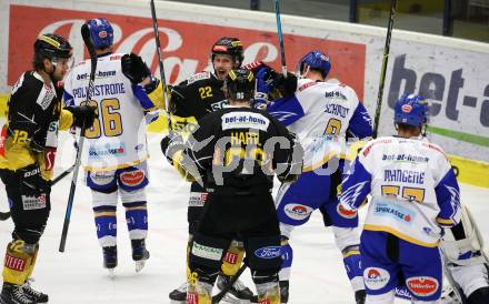 EBEL. Eishockey Bundesliga. VSV gegen Vienna Capitals. Torjubel Alexander Cijan, Julian Grosslercher, Nikolaus Hartl, (Vienna Capitals). Villach, am 2.2.2021.
Foto: Kuess
www.qspictures.net
---
pressefotos, pressefotografie, kuess, qs, qspictures, sport, bild, bilder, bilddatenbank