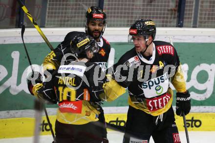EBEL. Eishockey Bundesliga. VSV gegen Vienna Capitals.  Torjubel Patrick Antal, Darren Archibald, Ty Loney  (Vienna Capitals). Villach, am 2.2.2021.
Foto: Kuess
www.qspictures.net
---
pressefotos, pressefotografie, kuess, qs, qspictures, sport, bild, bilder, bilddatenbank