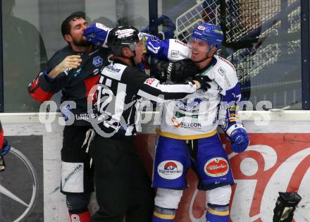 EBEL. Eishockey Bundesliga. VSV gegen HC TWK Innsbruck.  Scott Mosmachuk,  (VSV), Jan Lattner (Innsbruck). Villach, am 7.2.2021.
Foto: Kuess
www.qspictures.net
---
pressefotos, pressefotografie, kuess, qs, qspictures, sport, bild, bilder, bilddatenbank