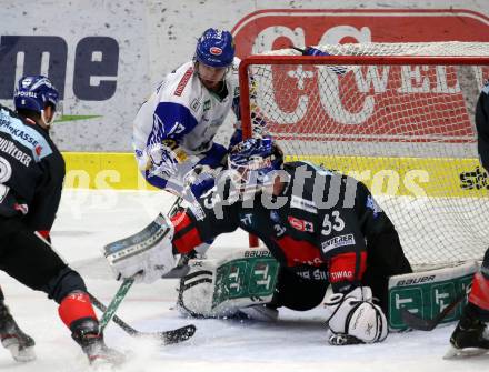 EBEL. Eishockey Bundesliga. VSV gegen HC TWK Innsbruck.  Scott Kosmachuk, (VSV), Thomas Edward McCollum  (Innsbruck). Villach, am 7.2.2021.
Foto: Kuess
www.qspictures.net
---
pressefotos, pressefotografie, kuess, qs, qspictures, sport, bild, bilder, bilddatenbank
