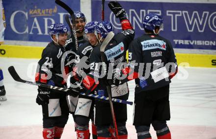 EBEL. Eishockey Bundesliga. VSV gegen HC TWK Innsbruck. Torjubel  Colton Jay Saucerman, Jonathan Racine-Clarke, Braden Dean Christoffer, Daniel Claudio Ciampini, Christian Jennes  (Innsbruck). Villach, am 7.2.2021.
Foto: Kuess
www.qspictures.net
---
pressefotos, pressefotografie, kuess, qs, qspictures, sport, bild, bilder, bilddatenbank