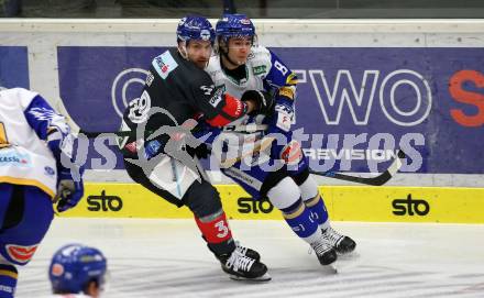EBEL. Eishockey Bundesliga. VSV gegen HC TWK Innsbruck.  Martin Urbanek,  (VSV), Dario Winkler (Innsbruck). Villach, am 7.2.2021.
Foto: Kuess
www.qspictures.net
---
pressefotos, pressefotografie, kuess, qs, qspictures, sport, bild, bilder, bilddatenbank