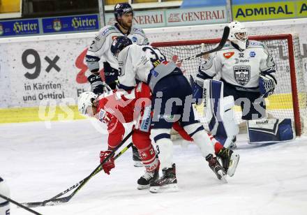 EBEL. Eishockey Bundesliga. KAC gegen	Fehervar AV19.  Hundertpfund Thomas (KAC), Geiger Paul, Gyenes David (Fehervar AV19). Klagenfurt, am 7.2.2021.
Foto: Kuess
www.qspictures.net

---
pressefotos, pressefotografie, kuess, qs, qspictures, sport, bild, bilder, bilddatenbank